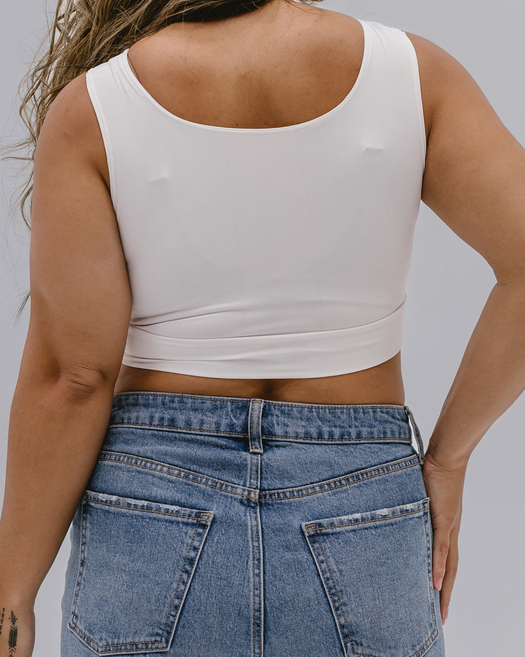 HALFTEE Layering Fashions Elegant Tank — HALFTEE Layering Fashions branding close-up