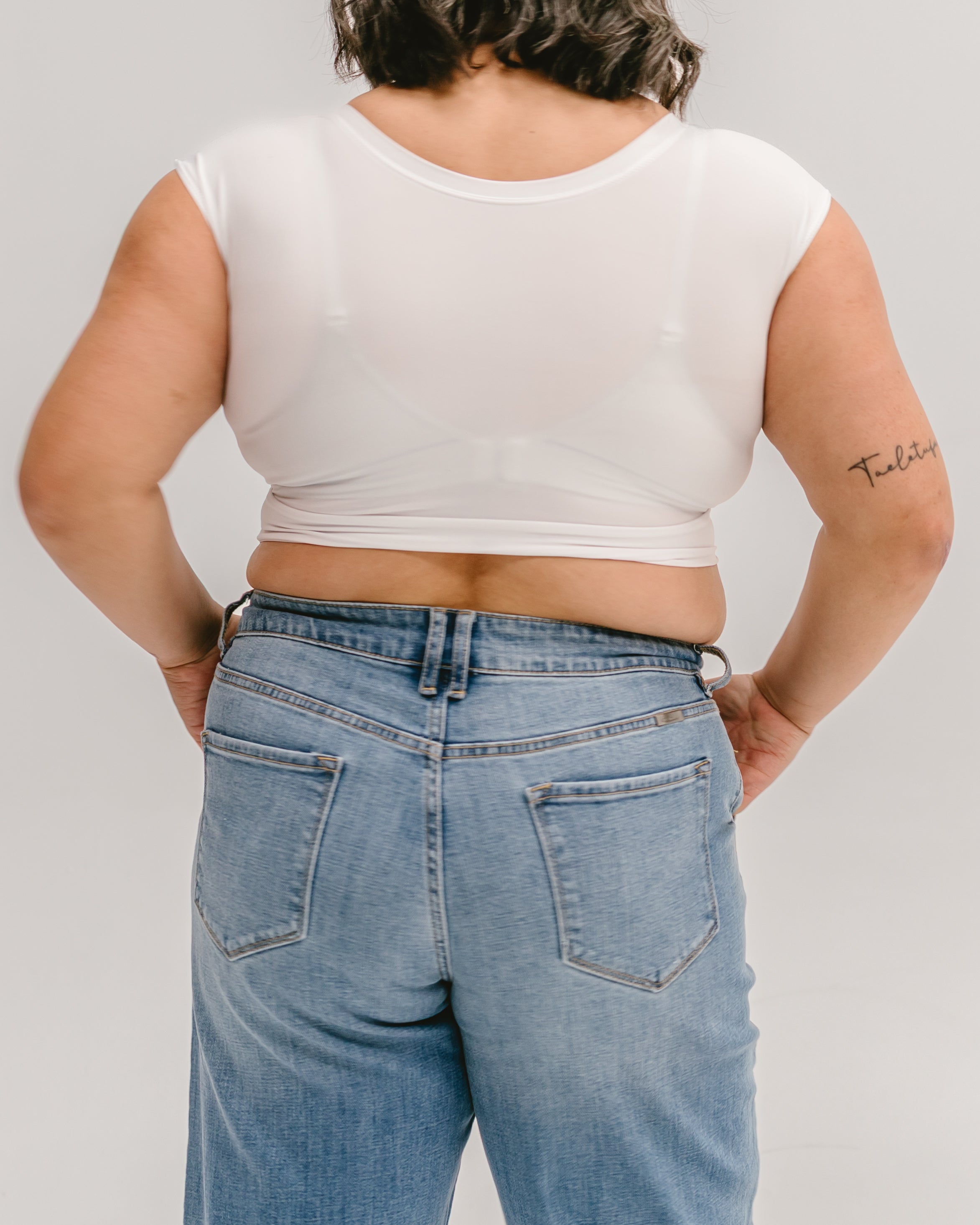 HALFTEE Layering Fashions Classic Basic Cap Sleeve — lifestyle context