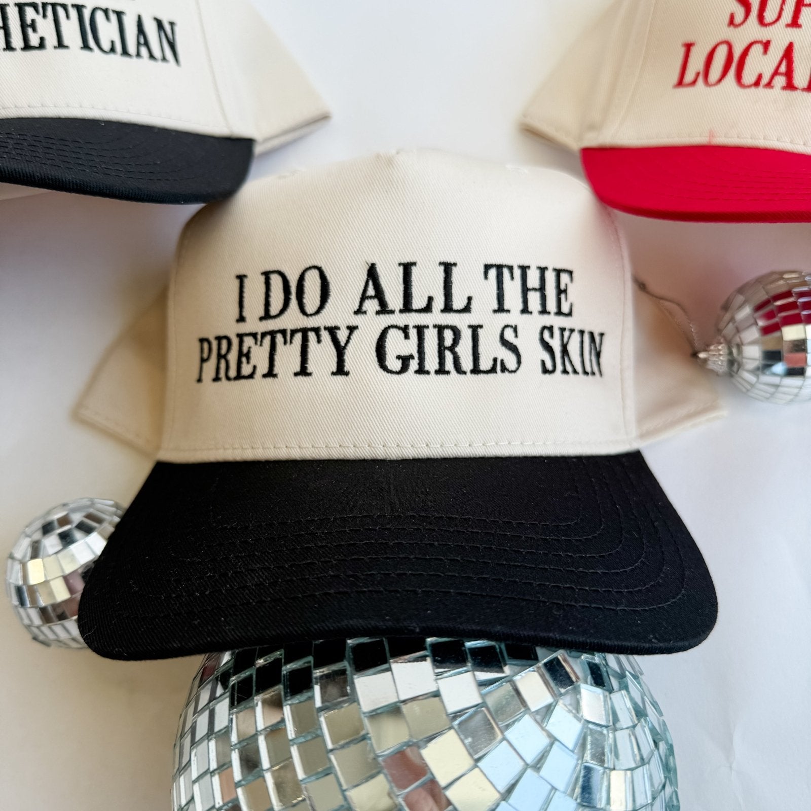 Coco & Rho I do all the pretty girls skin - Trucker Hat — main product shot
