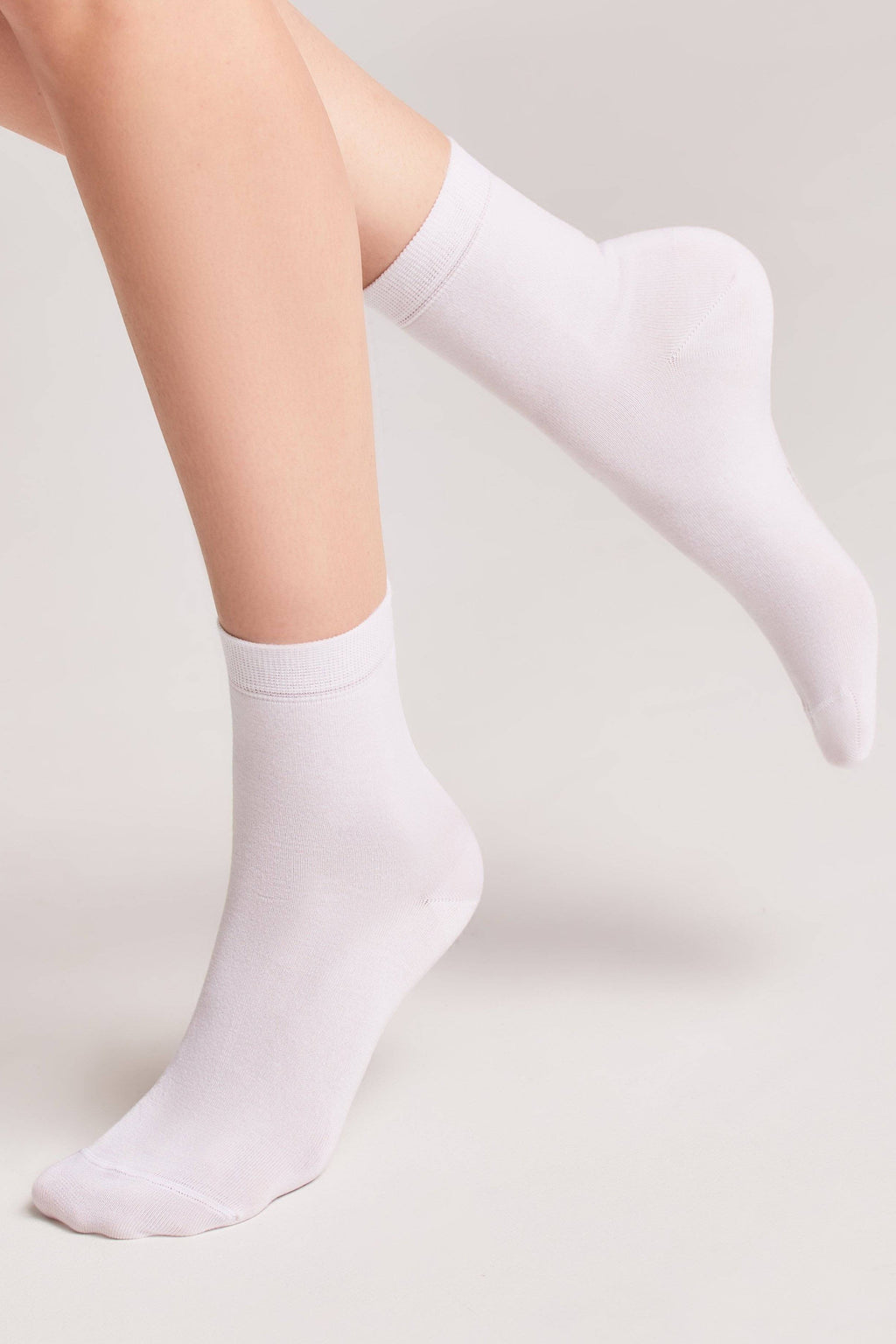 TheRanok.com Socks Conte Classic - Tencel (Viscose) — lifestyle context