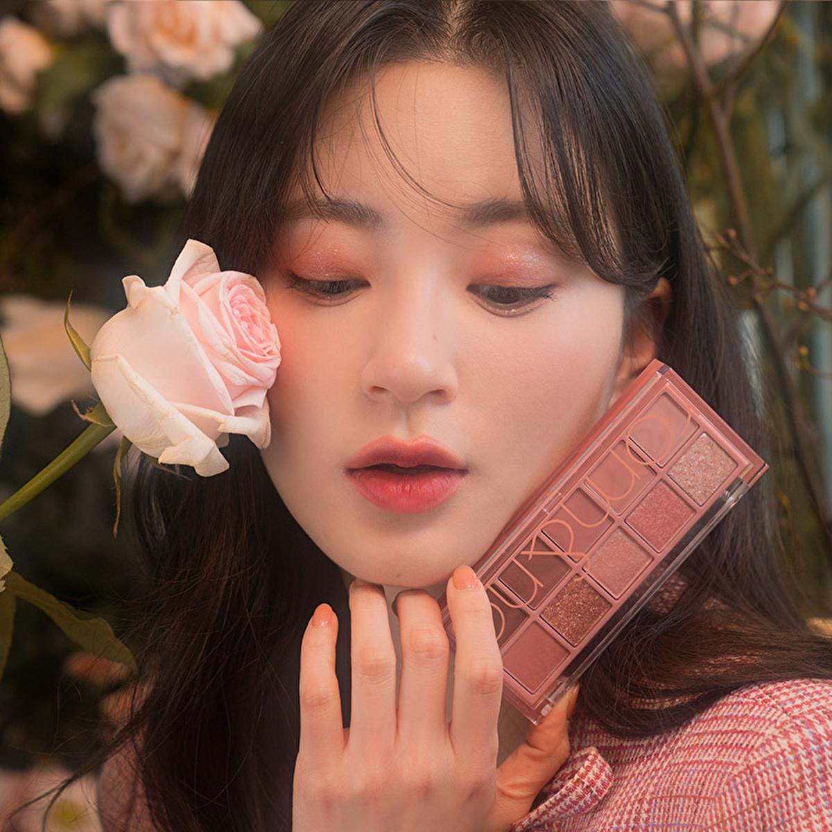rom&nd Better Than Palette Eyeshadow Palette 02 Mahogany Garden - 10 Shade Eyeshadow Palette for Versatile Makeup Looks