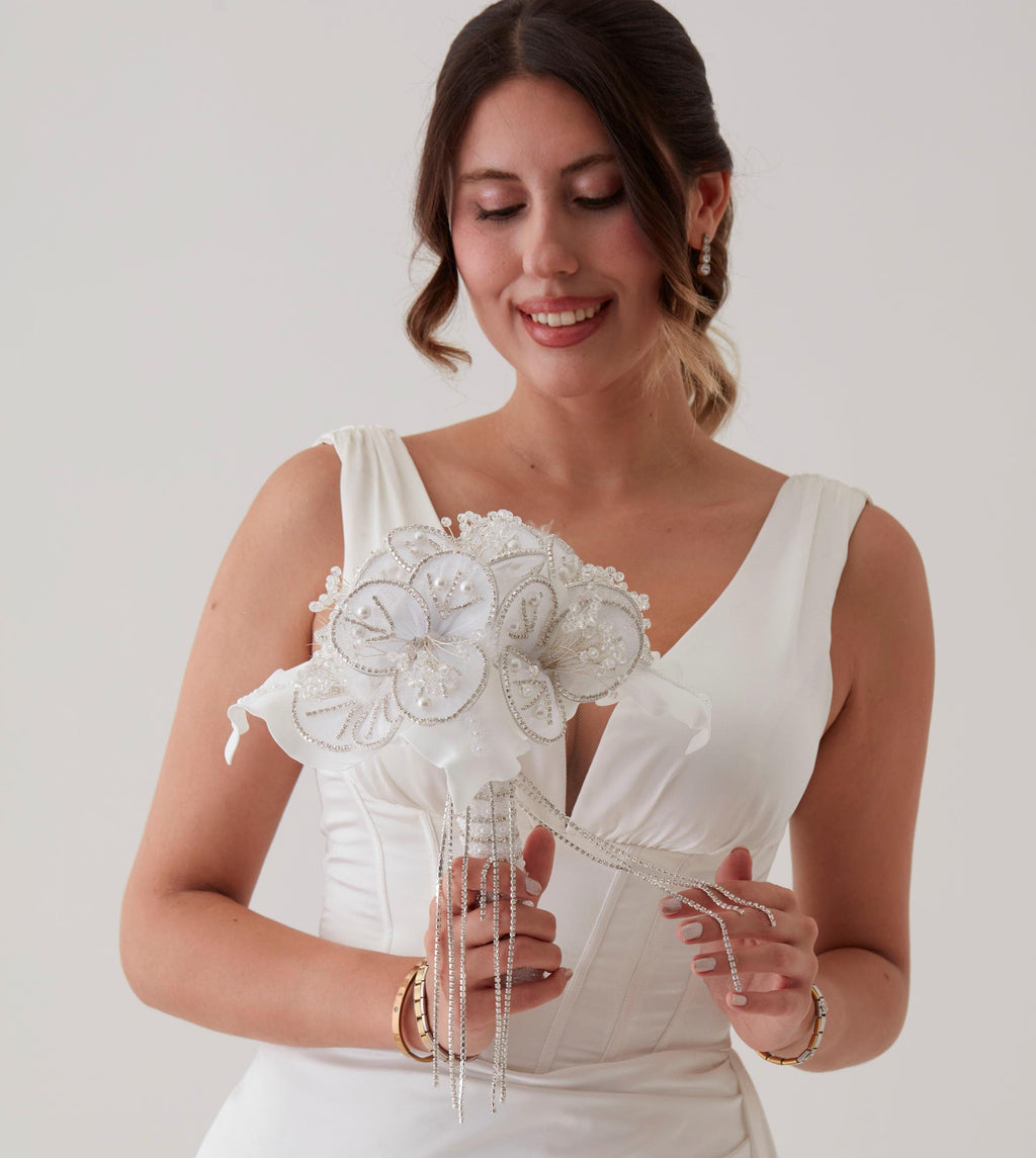 White Flower Bouquet – Ideal for Bridal, Quinceanera, or Proposal – Bridal Port, view 6