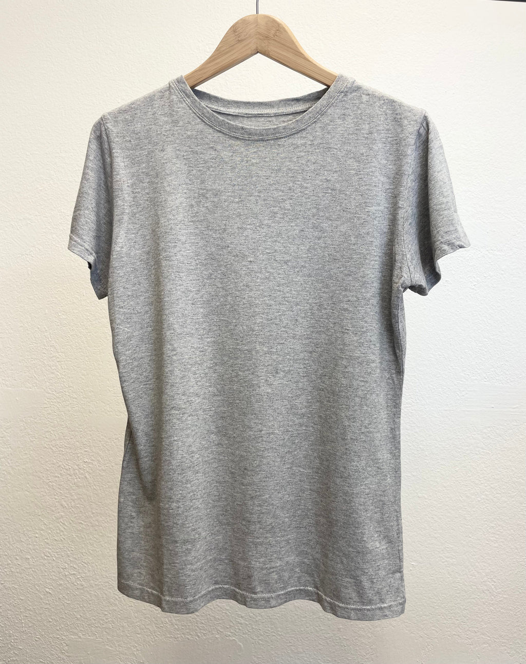 Spun Bamboo Spun Bamboo Women's Bamboo/Cotton Short Sleeve Crew Neck T-Shirt - Heather Grey — detail close-up