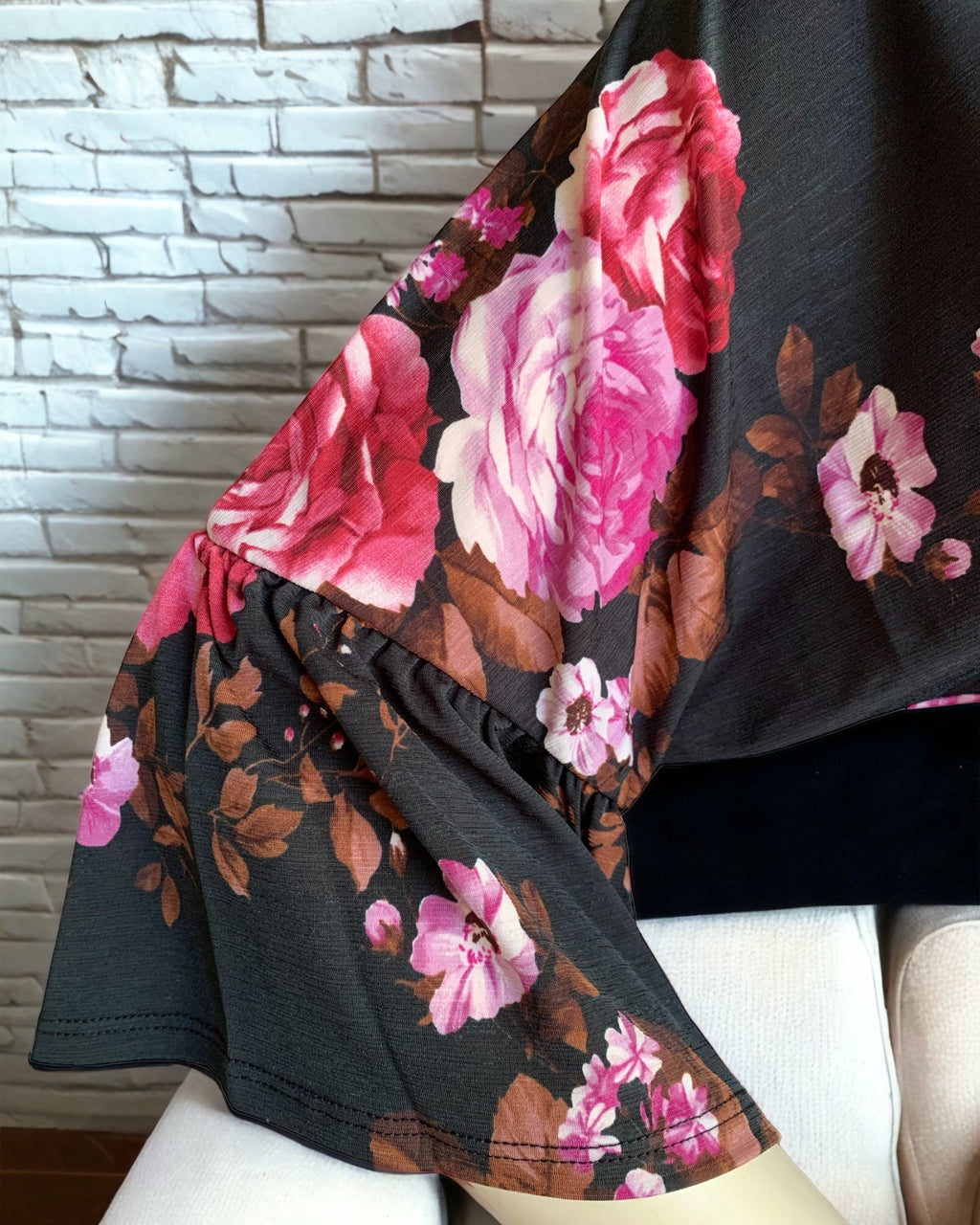 KADOU BOUTIQUE Dozen Roses Empire-Waist Top — alternative angle