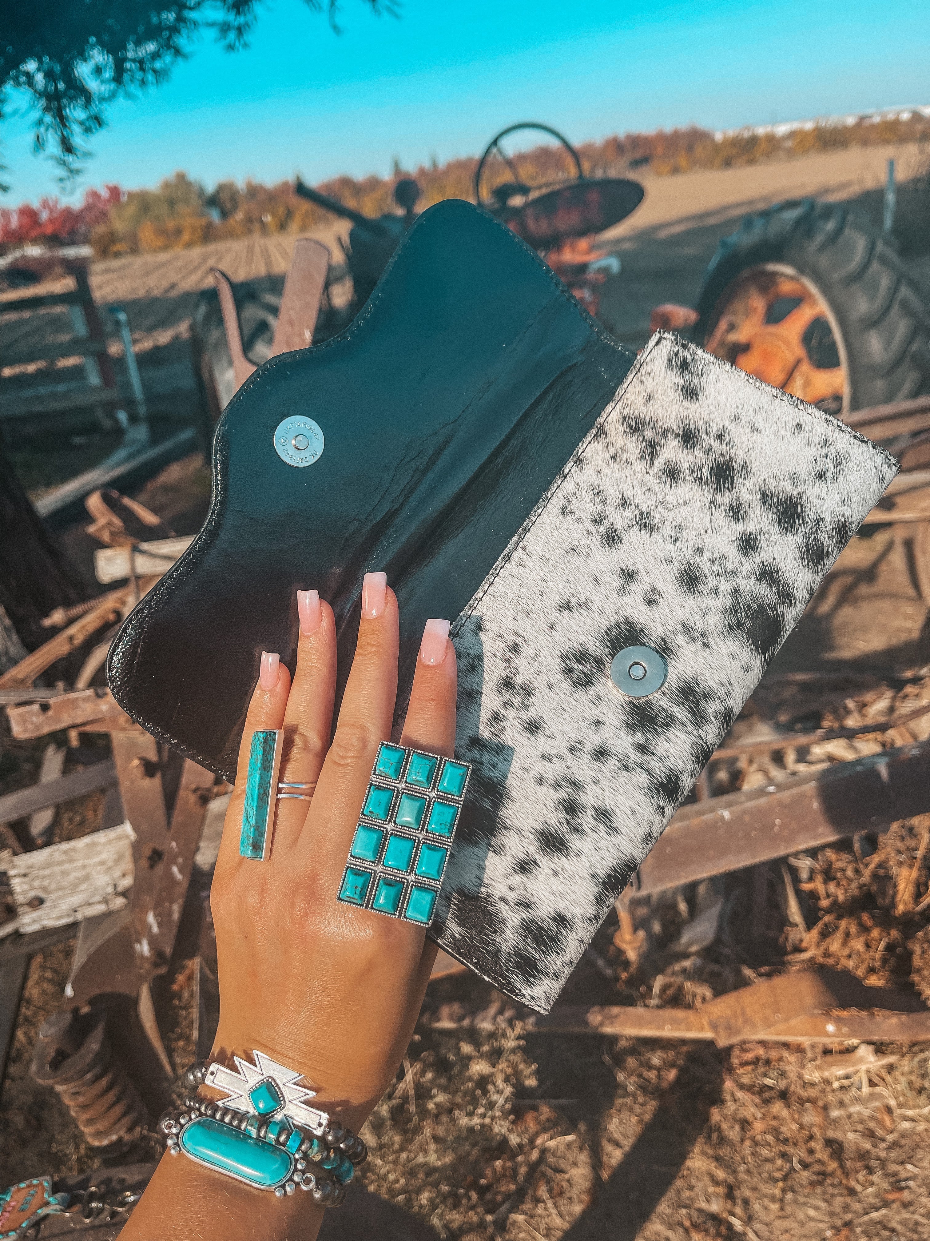Haute Southern Hyde The Smoking Gun Wallet a Haute Southern Hyde by Beth Marie Exclusive — comparison shot
