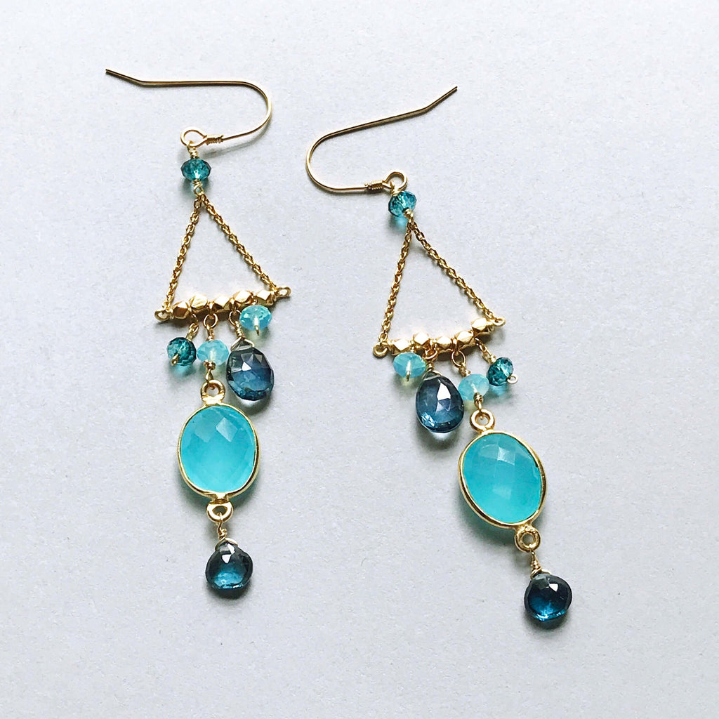 PARKEN JEWELRY PARKEN JEWELRY The Airie Earring - Blue Chalcedony Gold — size reference
