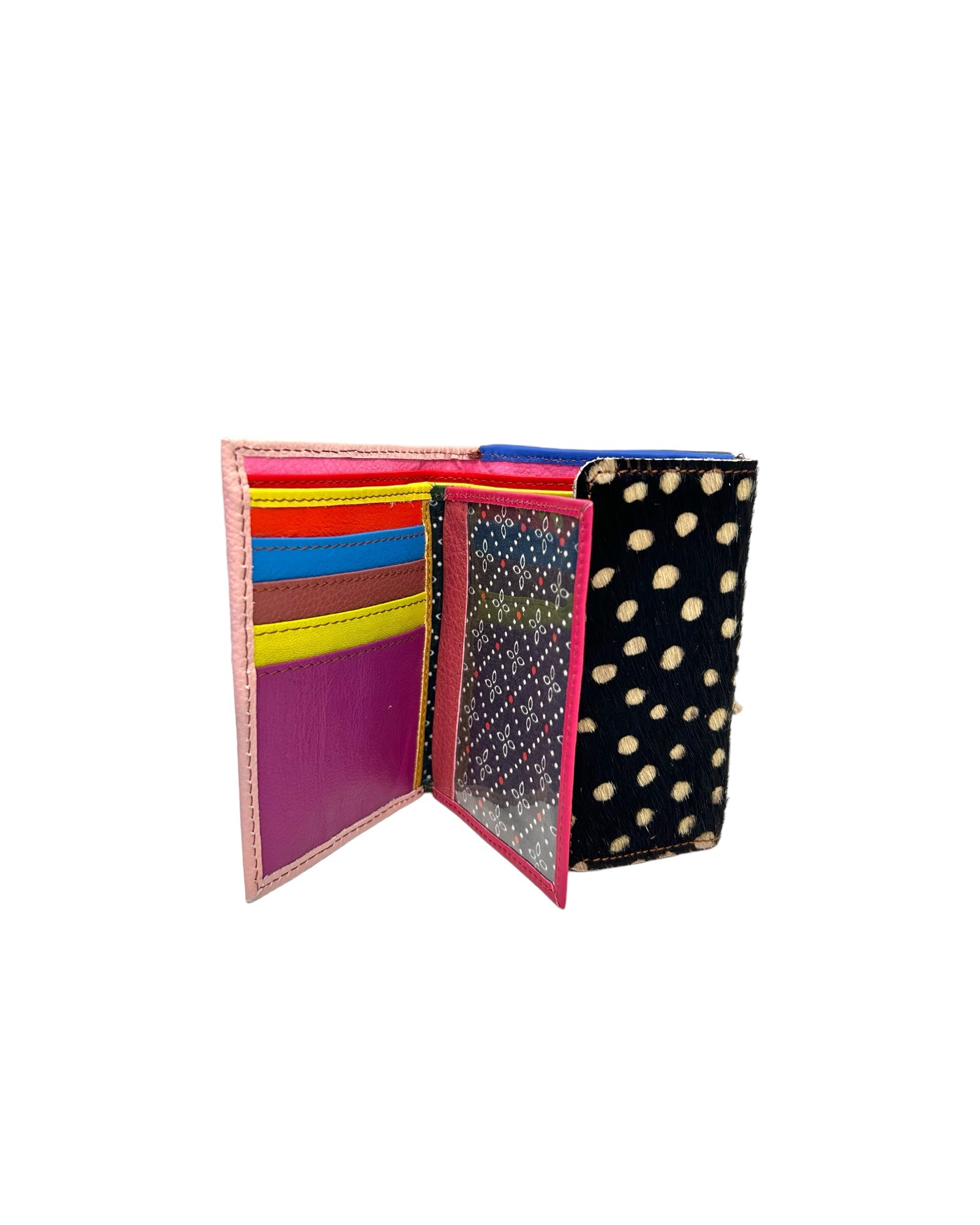 KADOU BOUTIQUE Soruka Rings Wallet - Print — lifestyle context