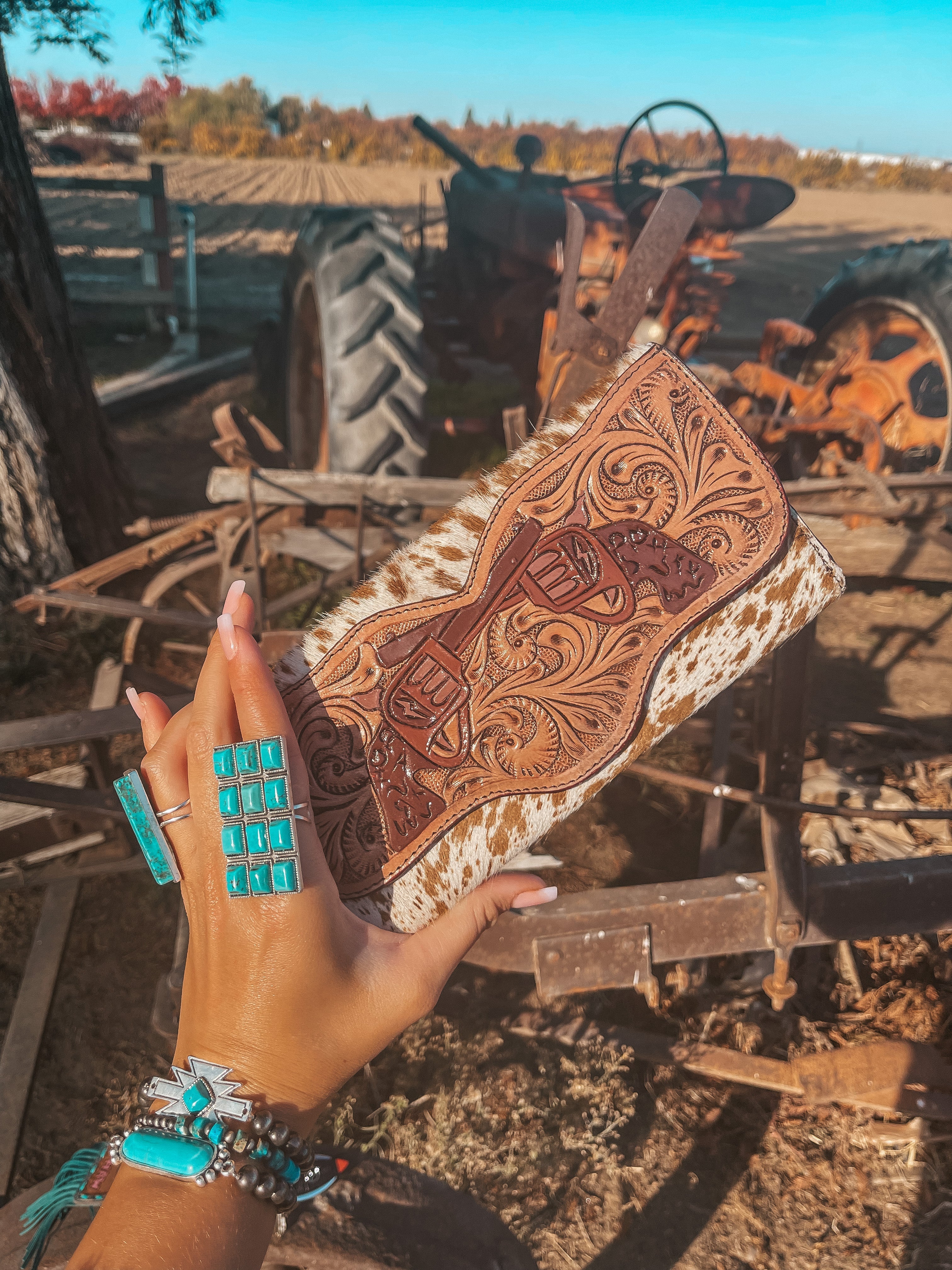 Haute Southern Hyde The Smoking Gun Wallet a Haute Southern Hyde by Beth Marie Exclusive — construction detail