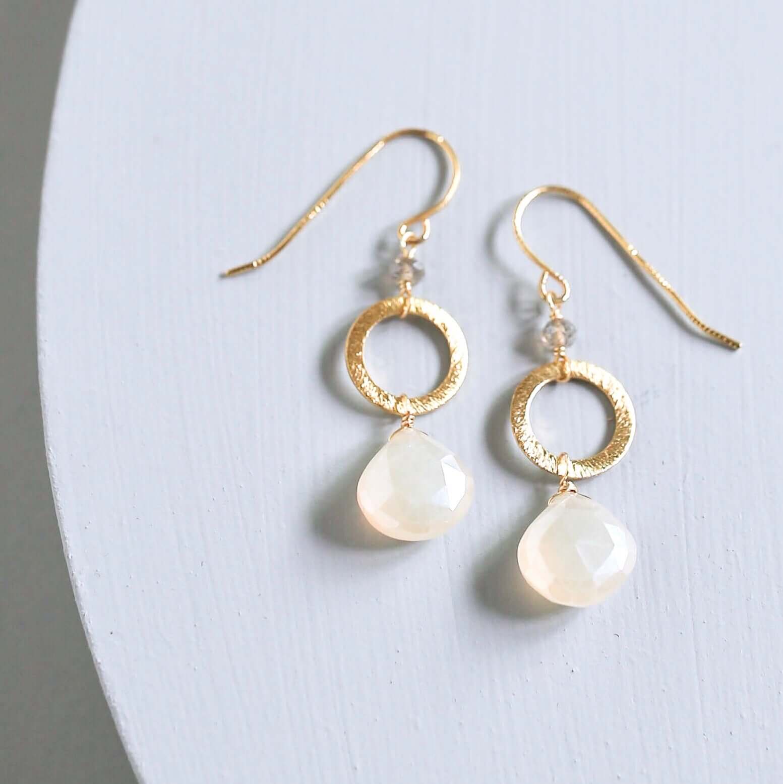 PARKEN JEWELRY The Airie Earring - White Chalcedony Gold — White detail