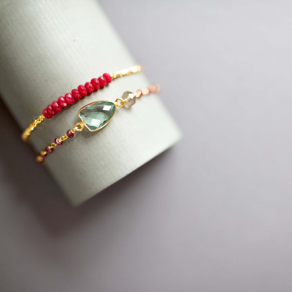 PARKEN JEWELRY Green Amethyst Gold Isla Bracelet — detail shot 8