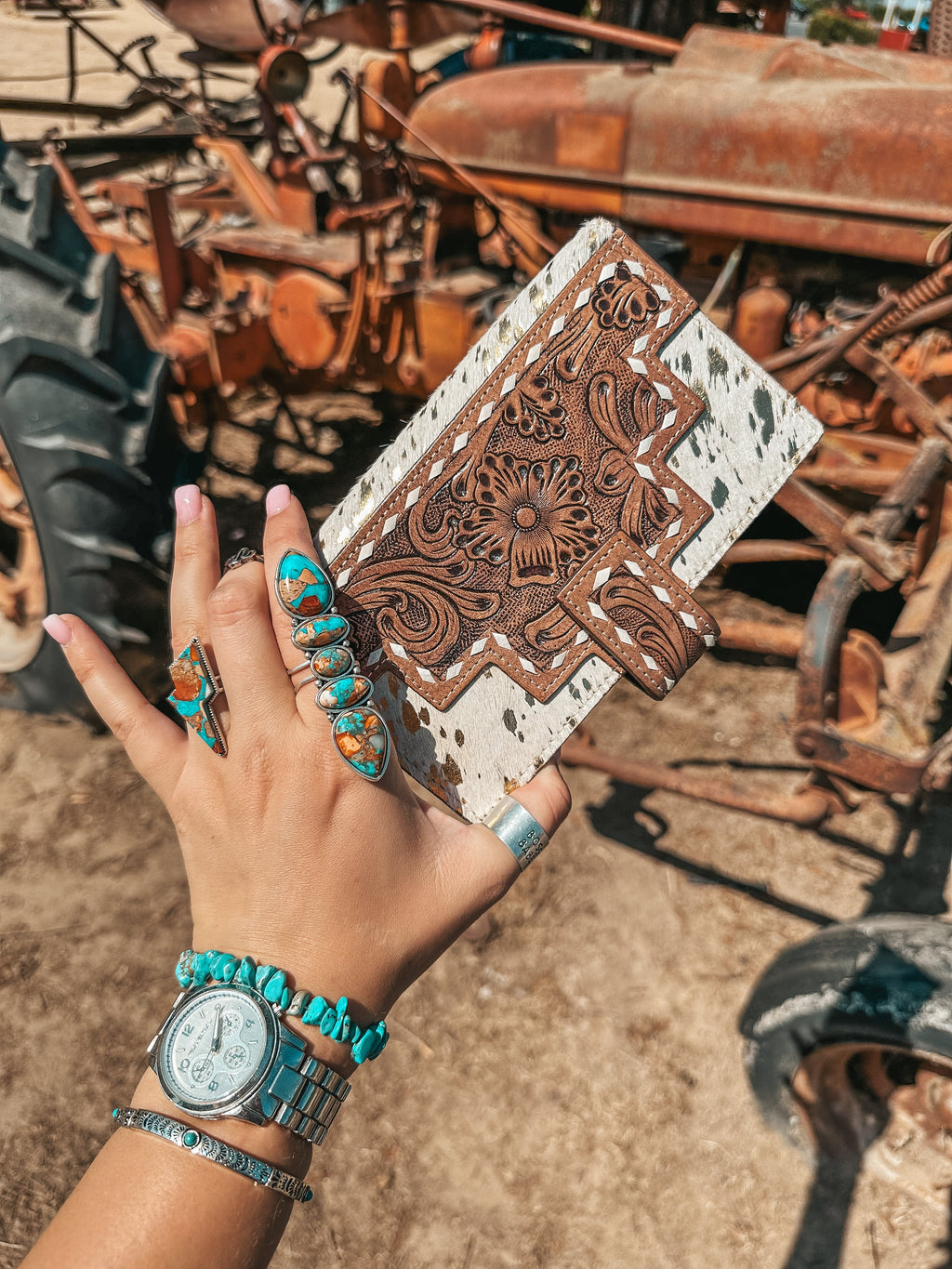 Haute Southern Hyde The Gold Foil Lancaster Wallet a Haute Southern Hyde by Beth Marie Exclusive — lifestyle context