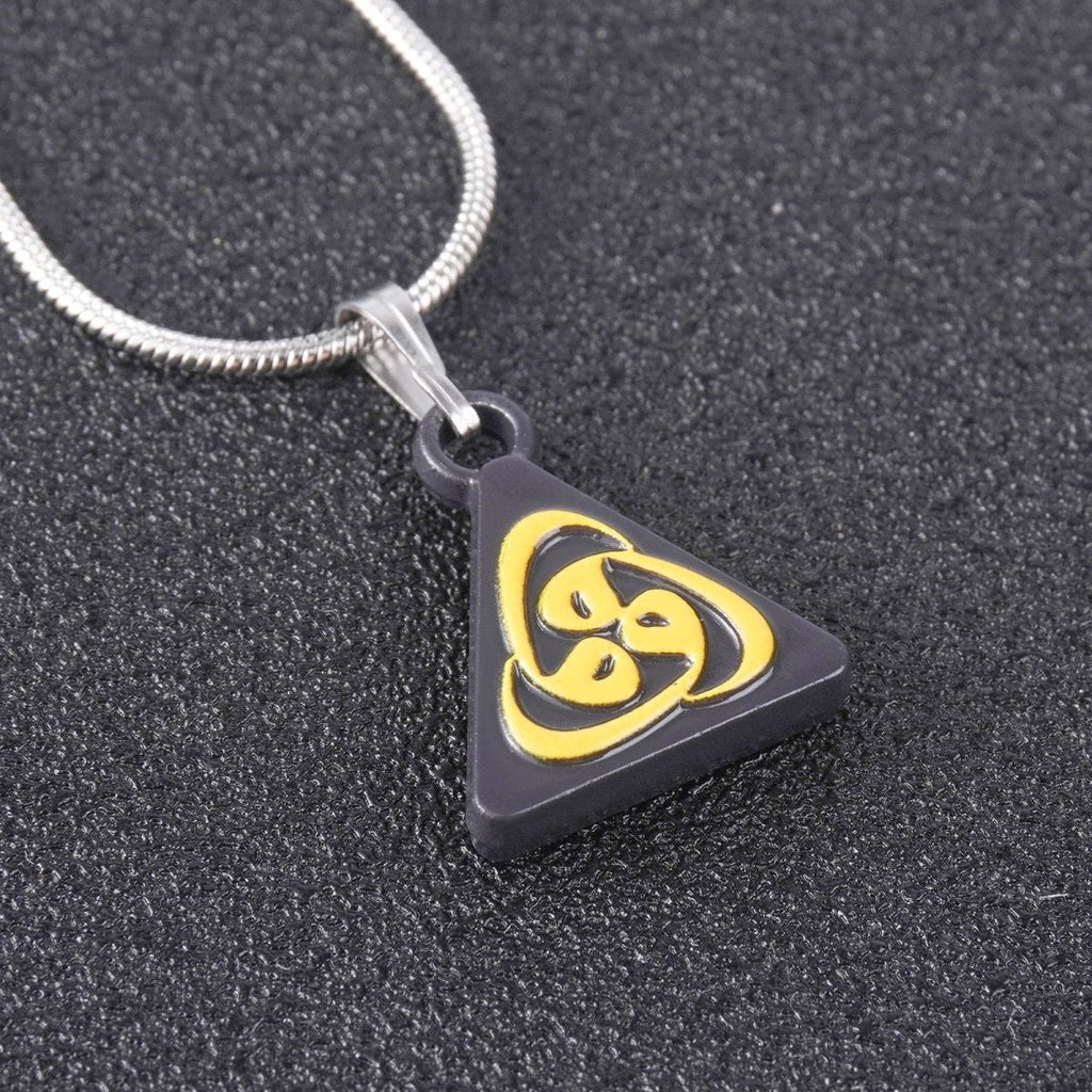Mariam's Collection Islamic Geometric Pendants | Islamic Charms Pendants Collection (MAC271) — detail close-up