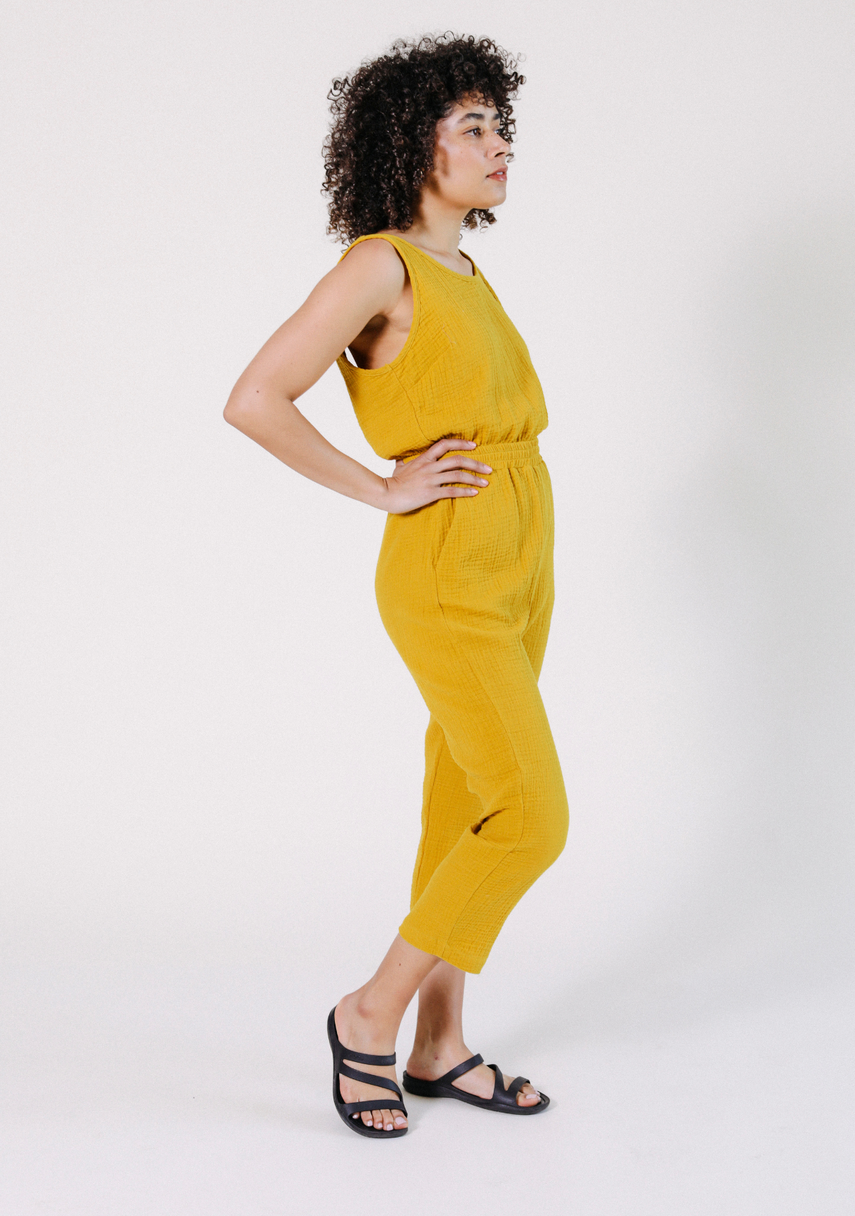 WONENA POPLINEN Jameela Organic Cotton Jumpsuit - Golden — construction detail