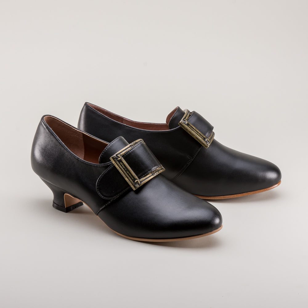 American Duchess Kensington 18th Century Leather Shoes (Black) — detail and construction