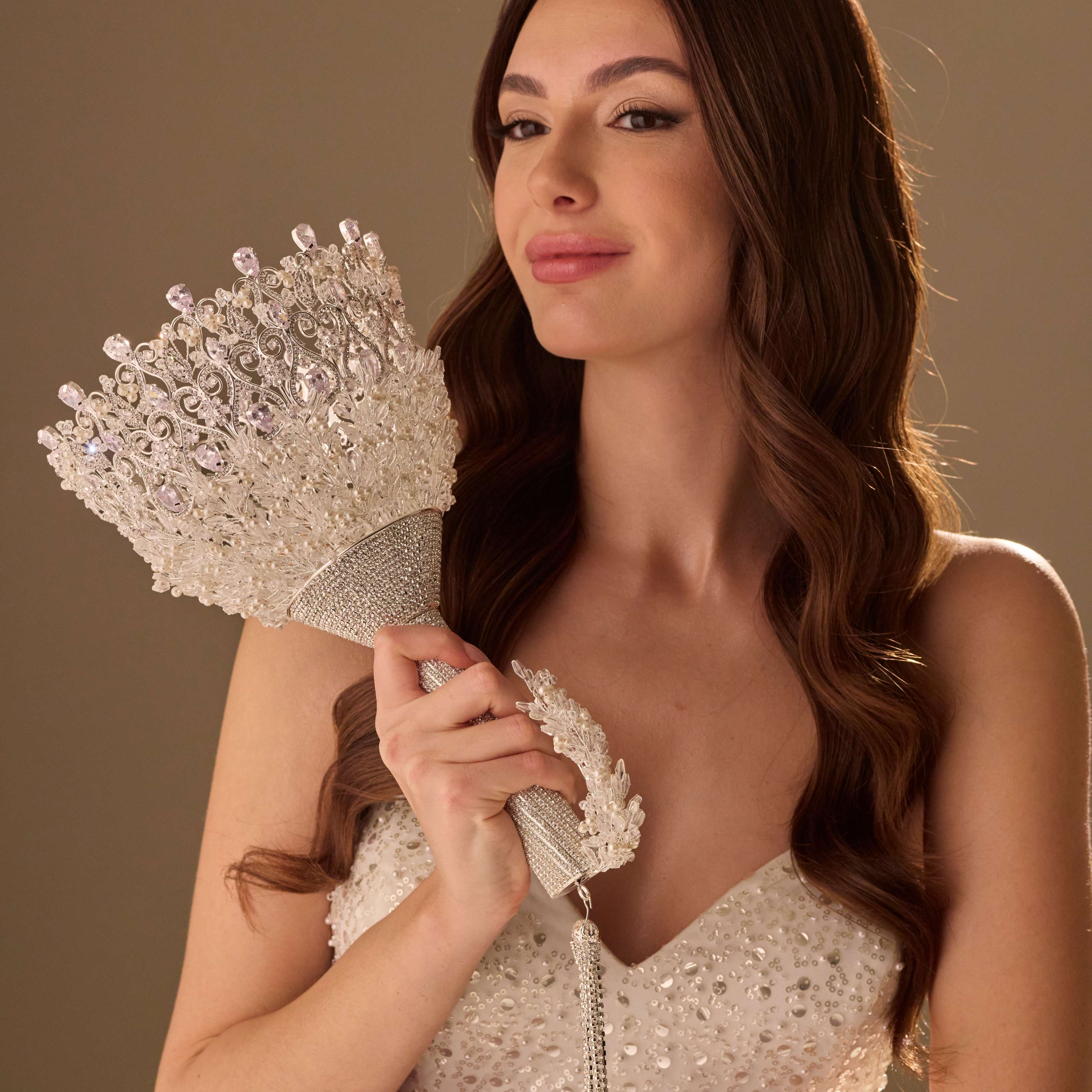 Elegant Silver Quinceañera & Wedding Bouquet Holder – Handcrafted with Pearls & Crystal Stones – Bridal Port, view 5