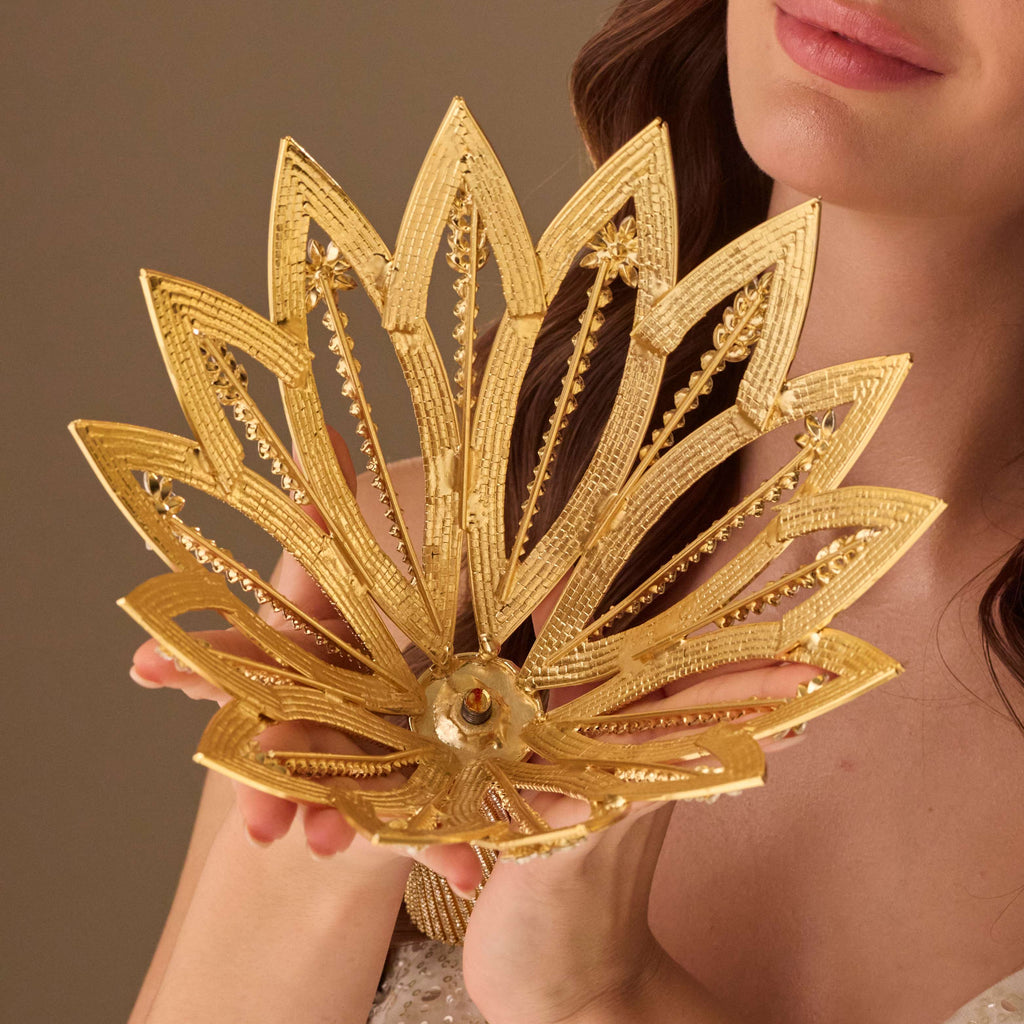 Luxury Gold Quinceañera and Wedding Bouquet Holder – Bridal Port, view 7