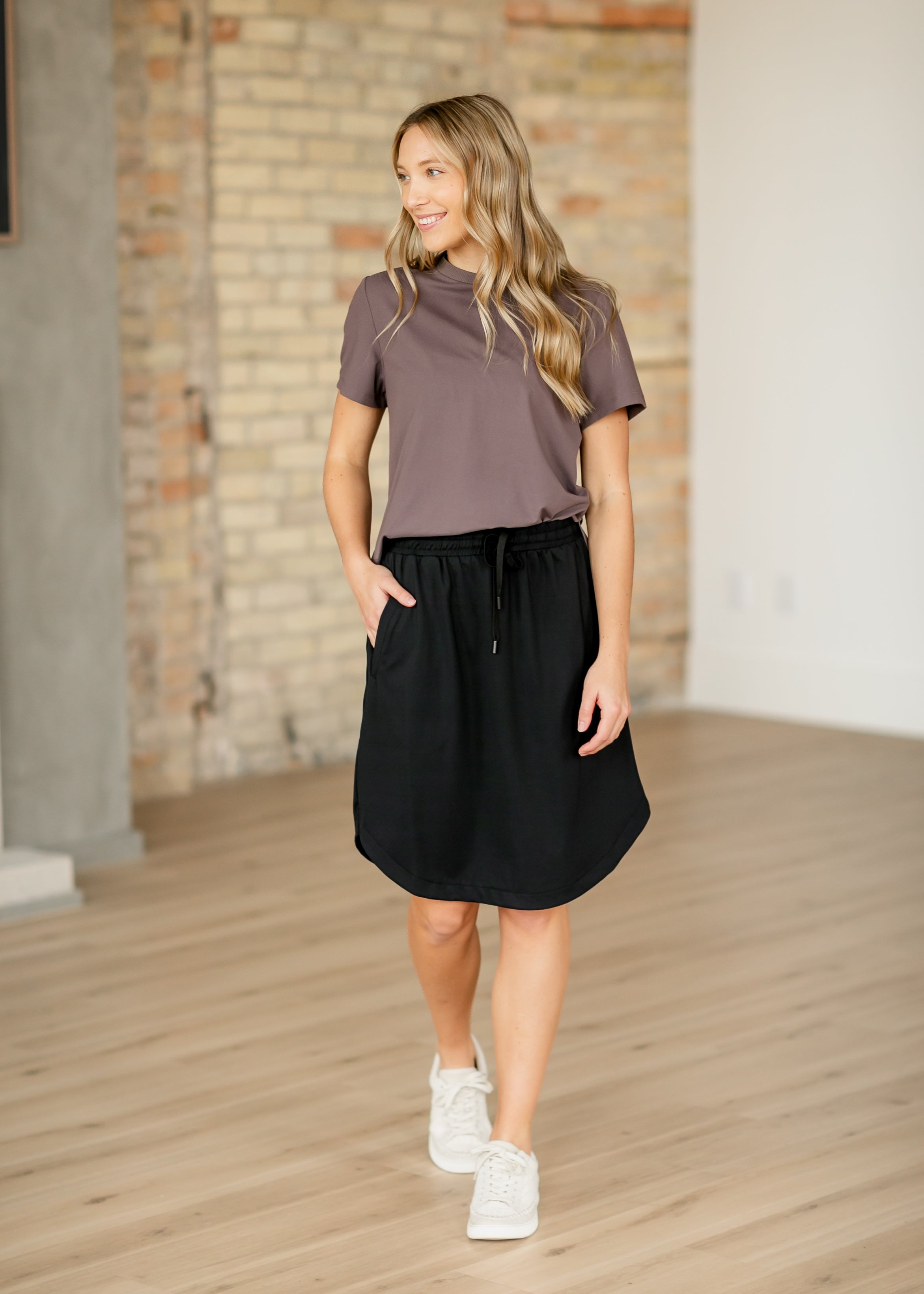 Inherit Co. Kia Dusty Mauve Athletic Short Sleeve T-shirt — color detail