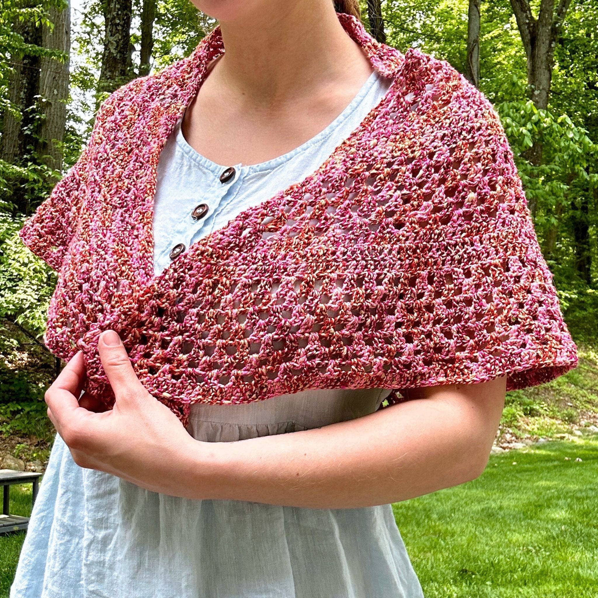 Darn Good Yarn Darn Good Yarn A Walk in the Garden Shawl Crochet Kit — construction detail