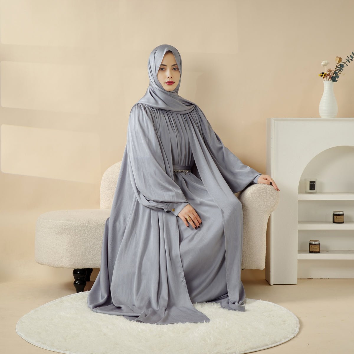 Mariam's Collection Lantern Sleeve Abaya, 4-Piece Set Large Pleated Sleeves Abaya (MOA084) — detail close-up