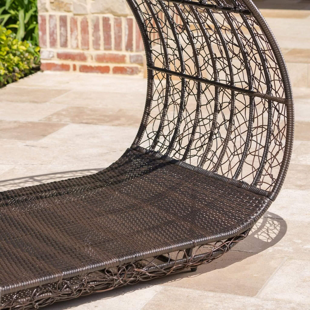 Alora Large 2-Person Abigal Outdoor Wicker Daybed With Aluminum Frame And Cushions (SAK23942) – SAKSBY WHOLESALE, view 4