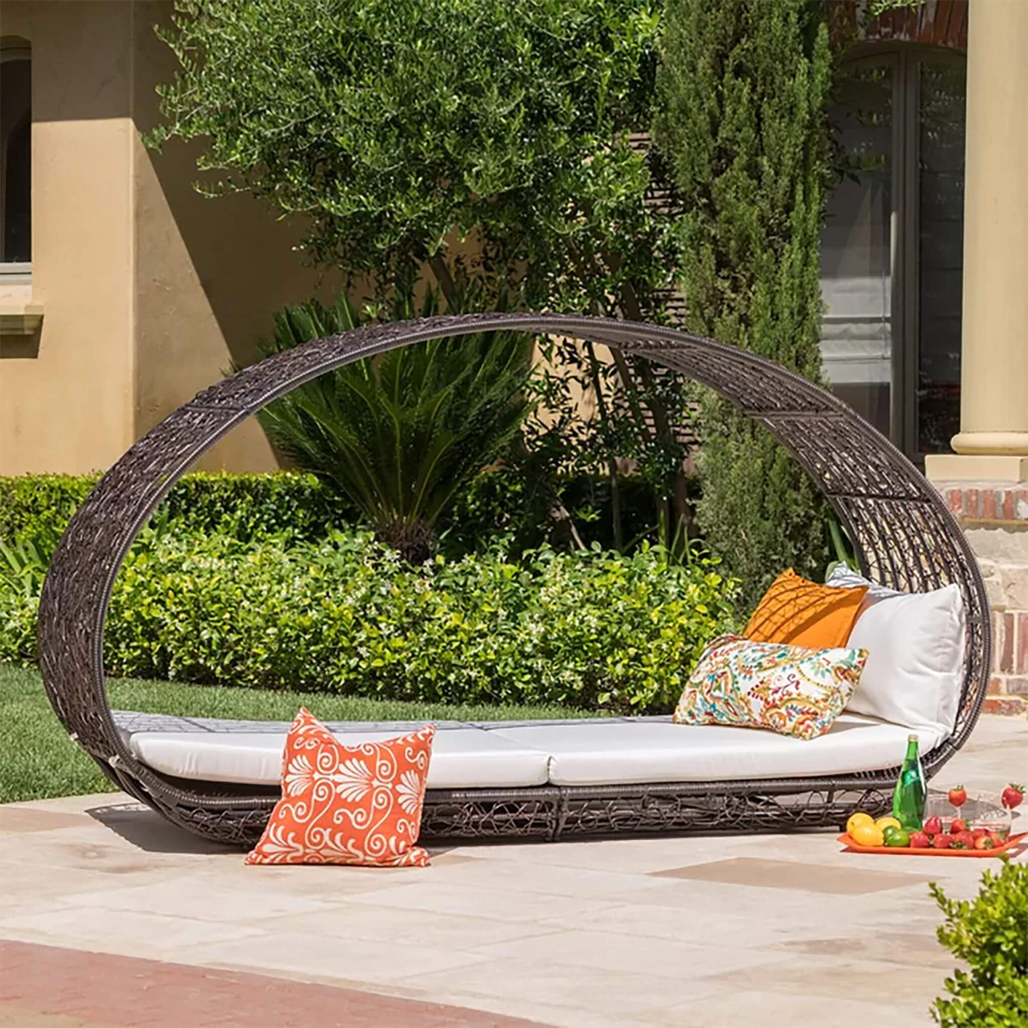 Alora Large 2-Person Abigal Outdoor Wicker Daybed With Aluminum Frame And Cushions (SAK23942) – SAKSBY WHOLESALE, view 8