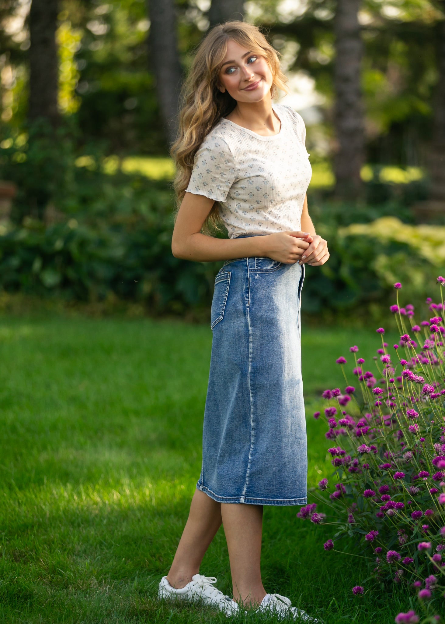 Inherit Co. Larza Blue Floral Lettuce Hem Top — comparison shot