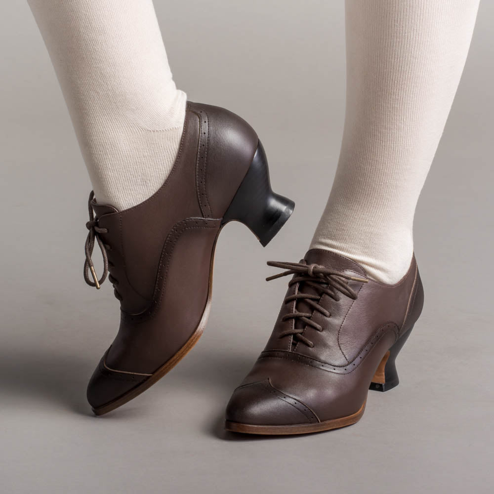 American Duchess Londoner Women's Edwardian Oxfords (Brown) — detail and construction