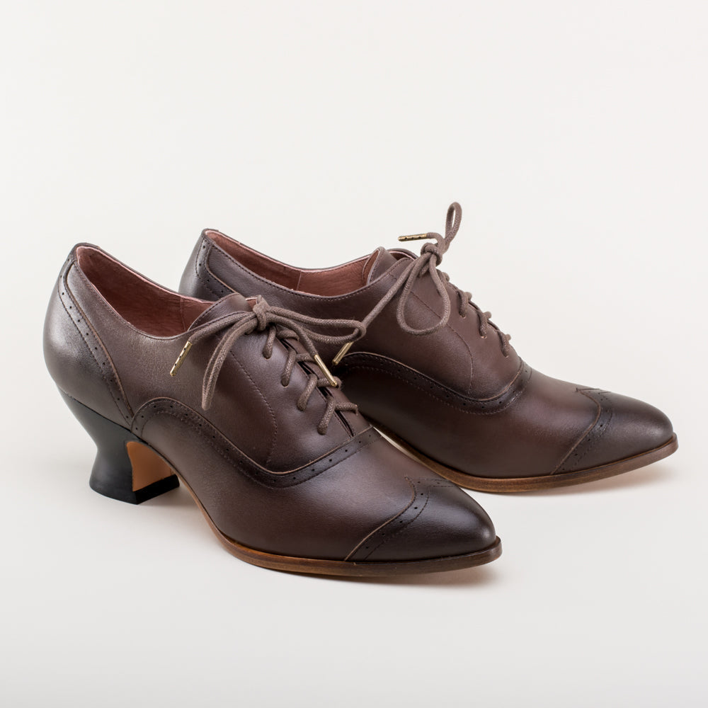 American Duchess Londoner Women's Edwardian Oxfords (Brown) — branding close-up