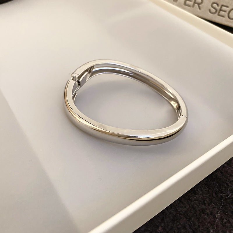 Mariam's Collection Luxury Minimalist Glossy High-grade Shiny Bracelets -   Simple Temperament… — lifestyle worn / used context