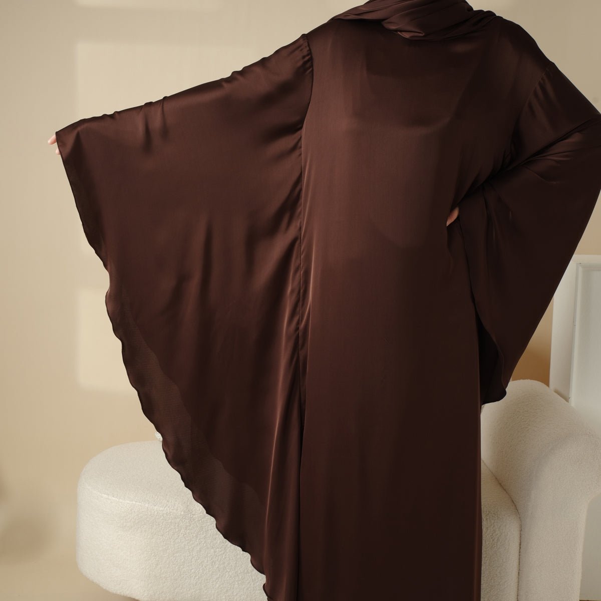 Mariam's Collection Luxury Satin Floaty Kaftan Abaya With Matching Hijab (MA054) — detail shot 8