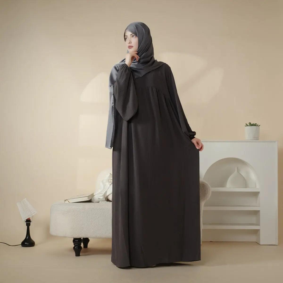 Mariam's Collection Reversible Abaya Made With Crepe Fabric (MA035) — in-use photo