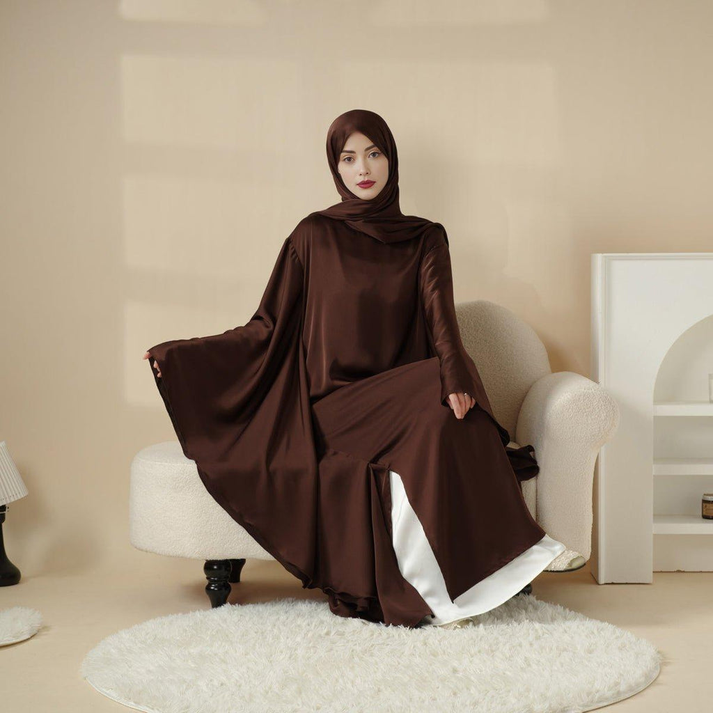 Mariam's Collection Luxury Satin Floaty Kaftan Abaya With Matching Hijab (MA054) — Mariam's Collection branding close-up