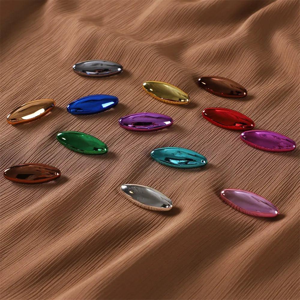 Mariam's Collection Mariam's Collection MAC008 Hijab pins, 8 pcs hijab pins — lifestyle worn / used context