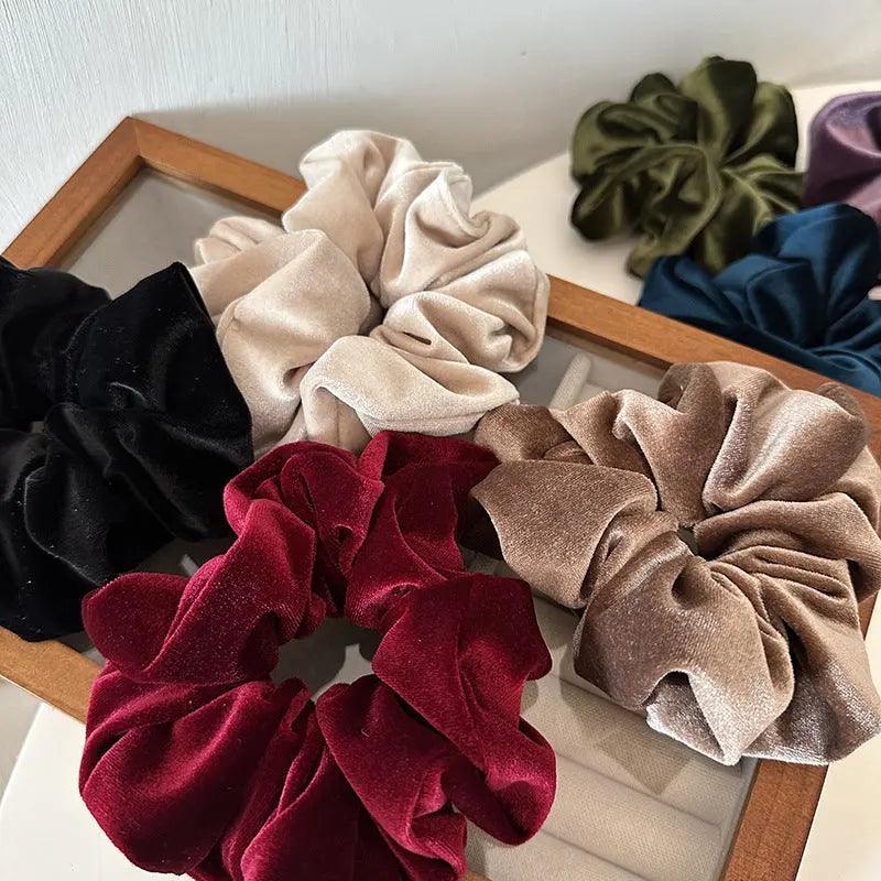 Mariam's Collection MAC009 hijab scrunchies, velvet flower hair accessories — construction detail