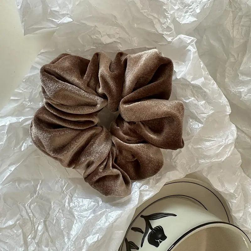 Mariam's Collection MAC009 hijab scrunchies, velvet flower hair accessories — detail shot 10