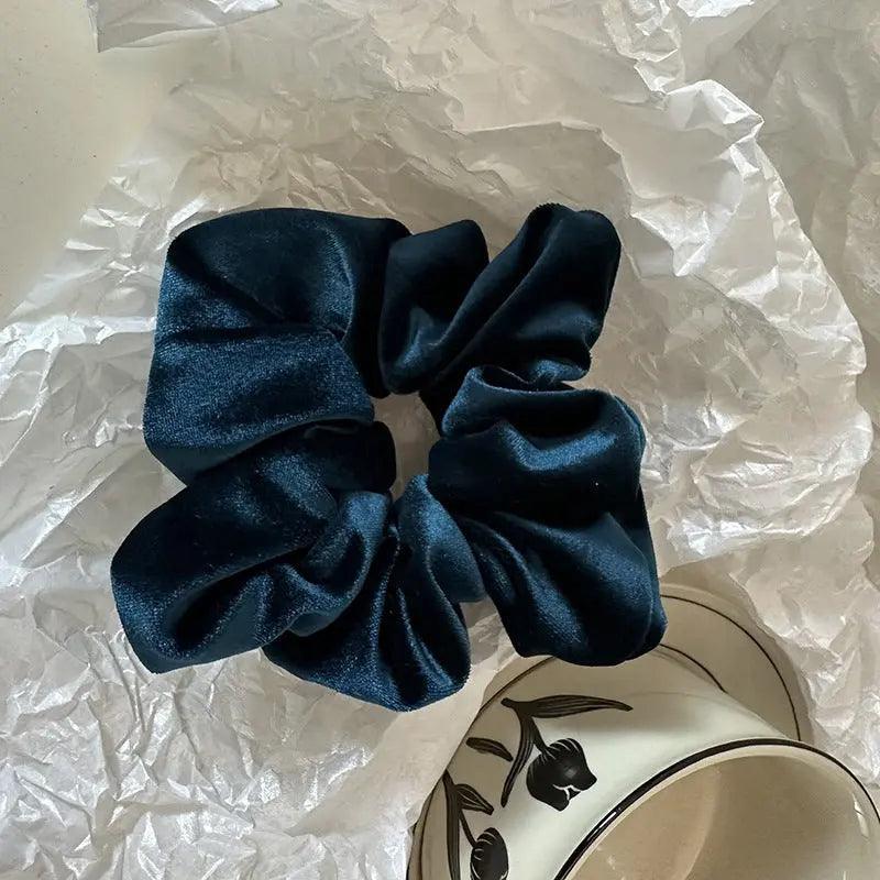 Mariam's Collection MAC009 hijab scrunchies, velvet flower hair accessories — detail shot 6