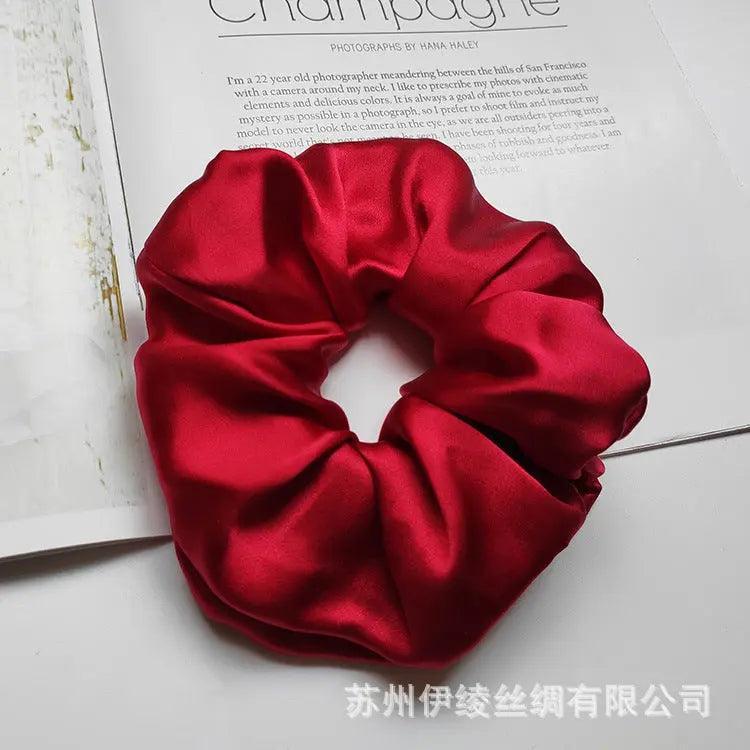 Mariam's Collection Mariam's Collection MAC010 hijab scrunchies, silk hair ribbon — product on model