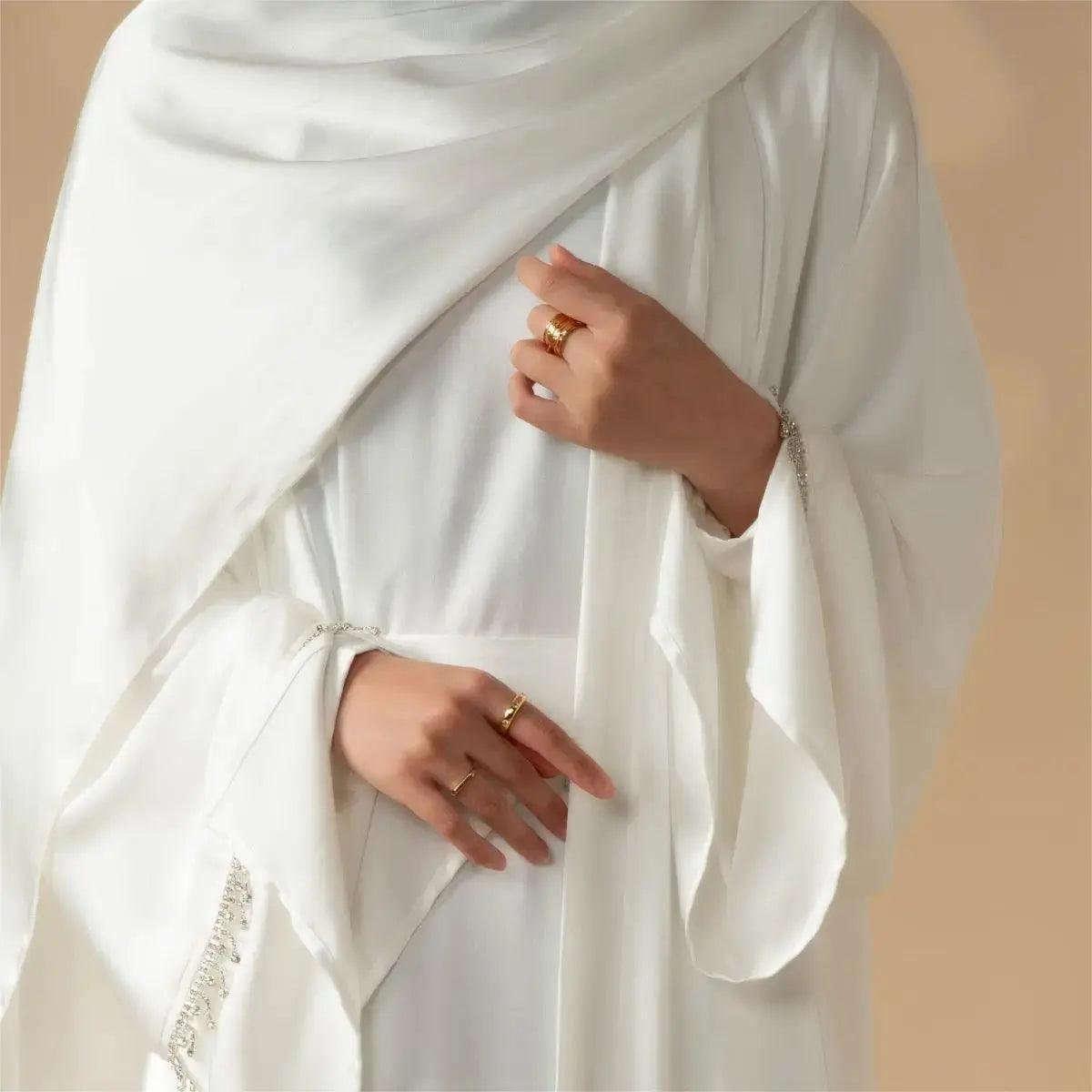 Mariam's Collection Mariam's Collection MAC067 Metallic Gold Zircon Ring 3-Piece Set — Gold detail