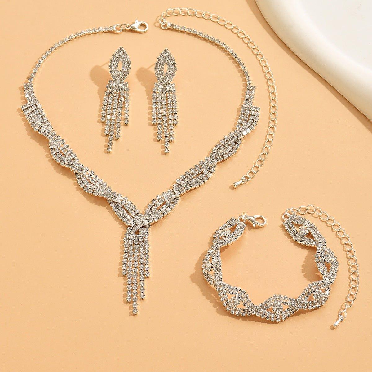 Mariam's Collection Mariam's Collection MAC091  Jewelry Set — lifestyle context