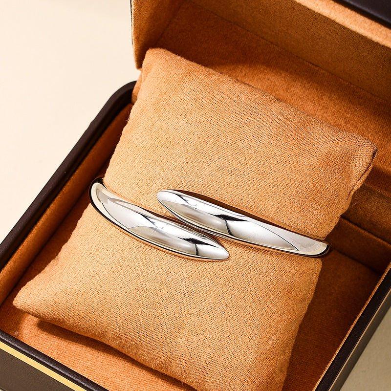 Mariam's Collection MAC098 Personalized Opening Simple Women's Bracelet — detail shot 6