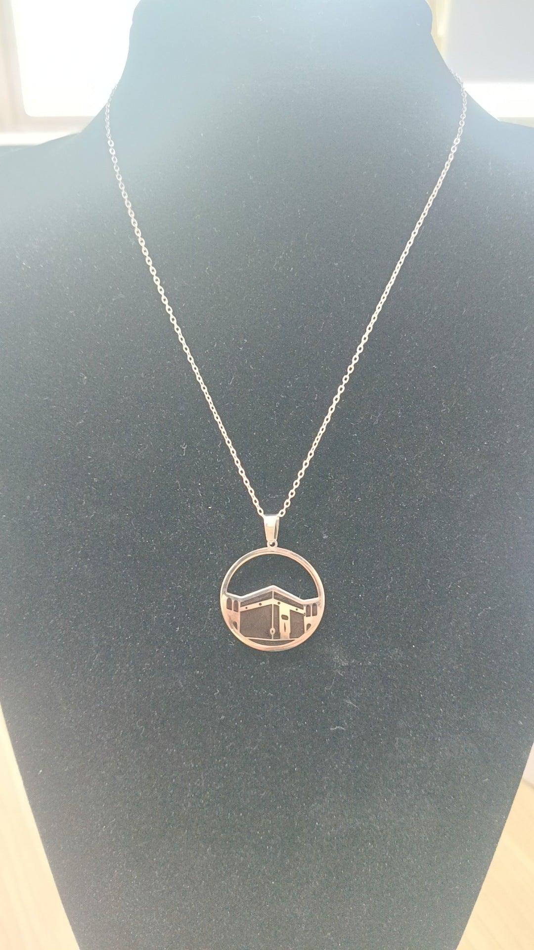 Mariam's Collection Mariam's Collection MAC111 Stainless Steel Masjid Pattern Necklace — detail shot 10