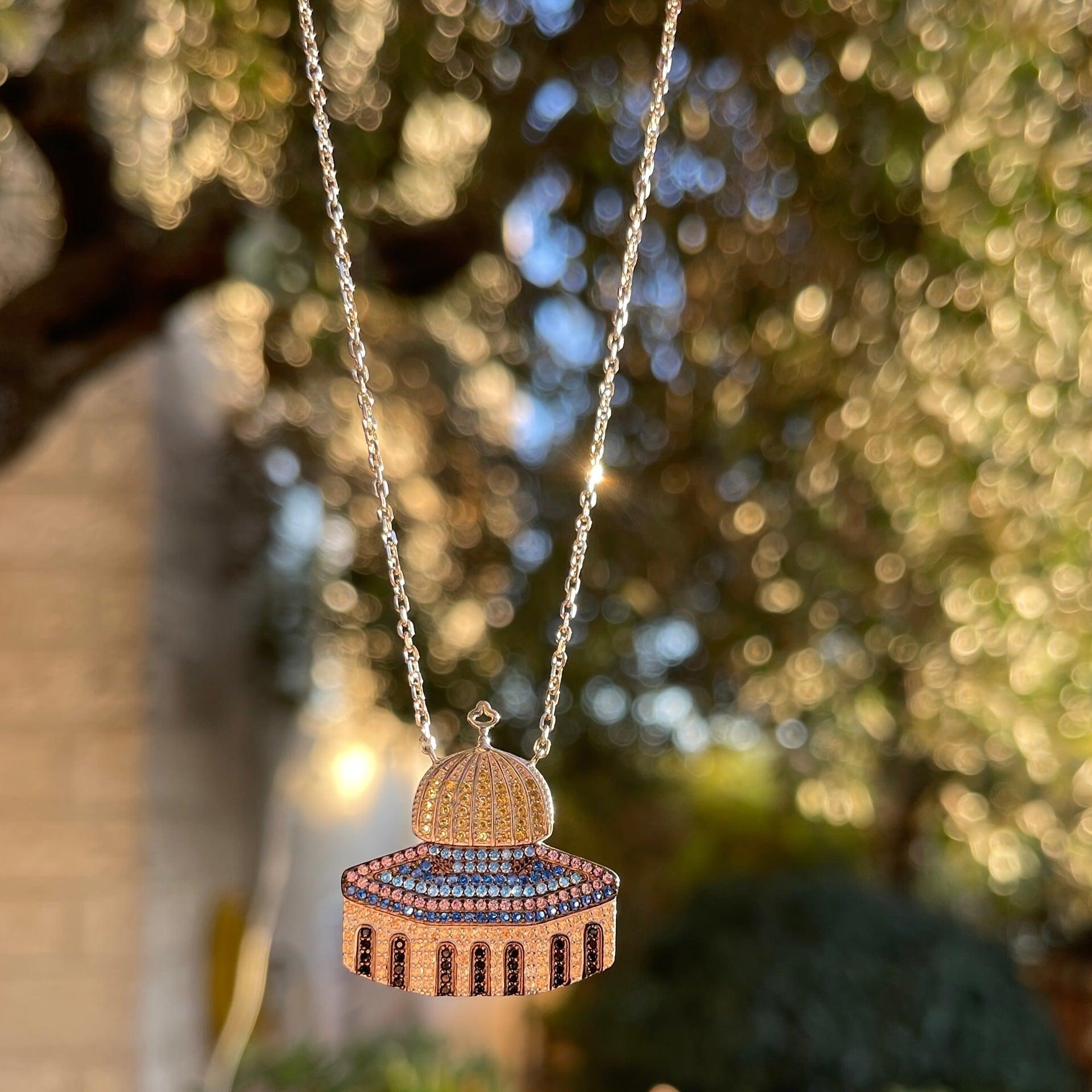 Mariam's Collection Mariam's Collection MAC112 Masijid Pattern Keffiyeh Necklace — Mariam's Collection branding close-up