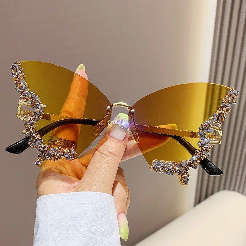 Mariam's Collection MAC116 Large Frame High-end Diamond-encrusted Butterfly Anti-UV Sunglasses — detail shot 7
