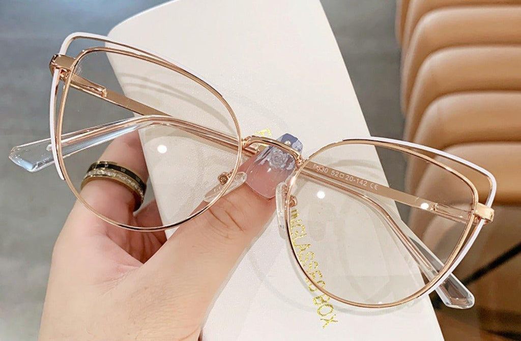 Mariam's Collection MAC122 Cat Eye Sunglasses — detail shot 6