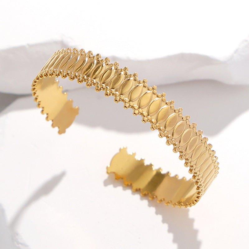 Mariam's Collection MAC143 Titanium Steel Colorfast Adjustable Bracelet — detail close-up