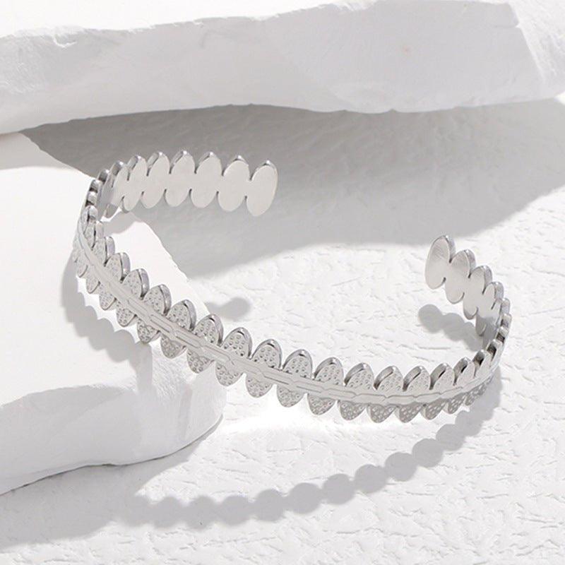 Mariam's Collection MAC143 Titanium Steel Colorfast Adjustable Bracelet — detail shot 10
