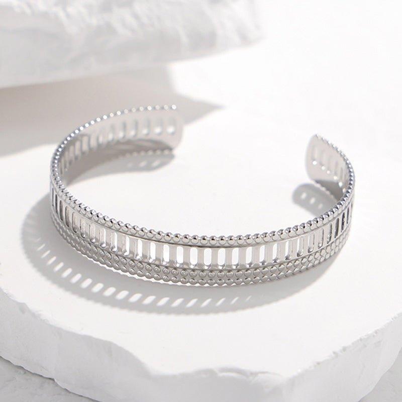 Mariam's Collection MAC143 Titanium Steel Colorfast Adjustable Bracelet — color detail
