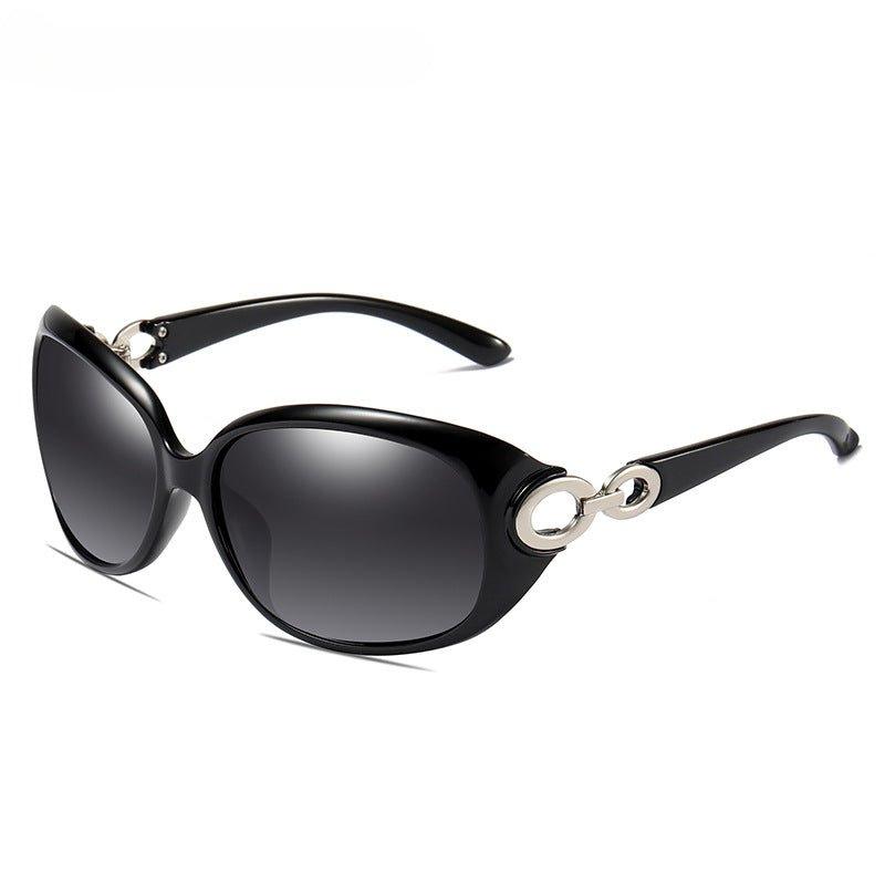 Mariam's Collection MAC145 Premium Polarized UV Protection Sunglasses — Mariam's Collection branding close-up