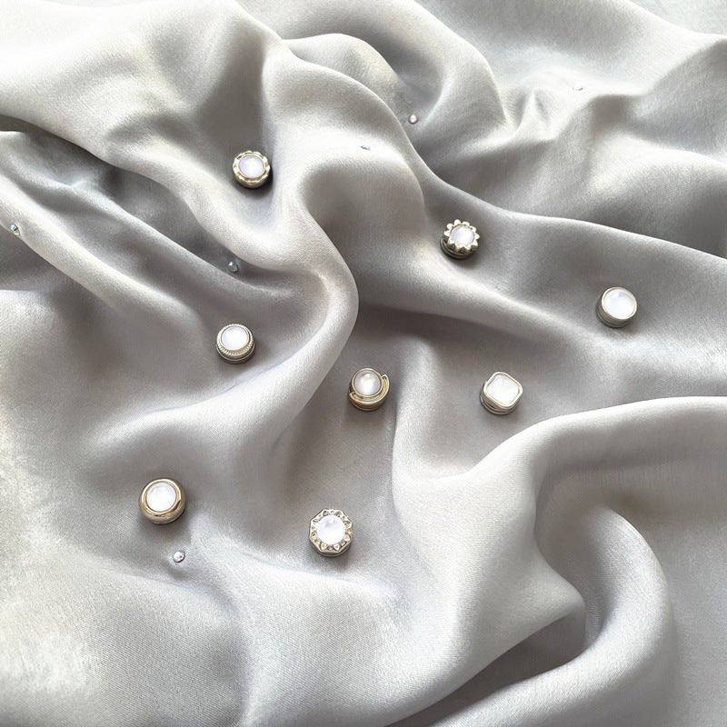 Mariam's Collection MAC165 High-end Fashion Pearl Style Strong Magnetic Buckle — lifestyle worn / used context