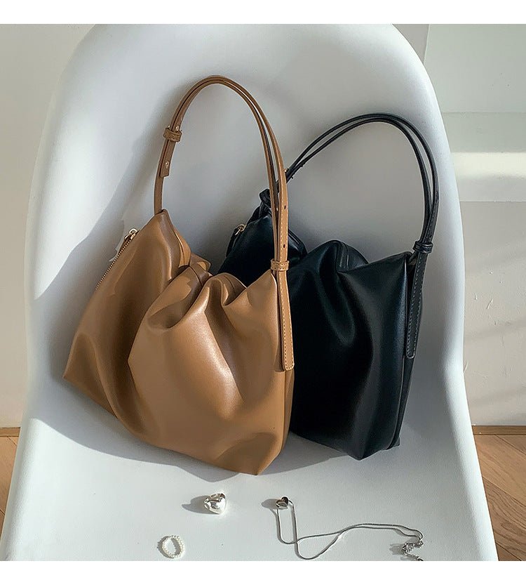 Mariam's Collection MAC180 High-End Pleated PU Leather All-Match Tote Bag — Mariam's Collection branding close-up